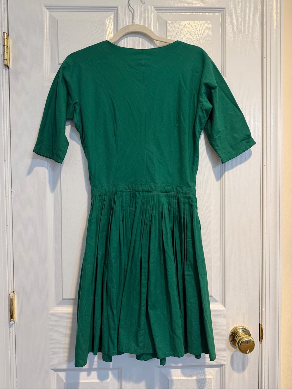 Agnes B. Emerald Green Cotton Top - Picture 3 of 3